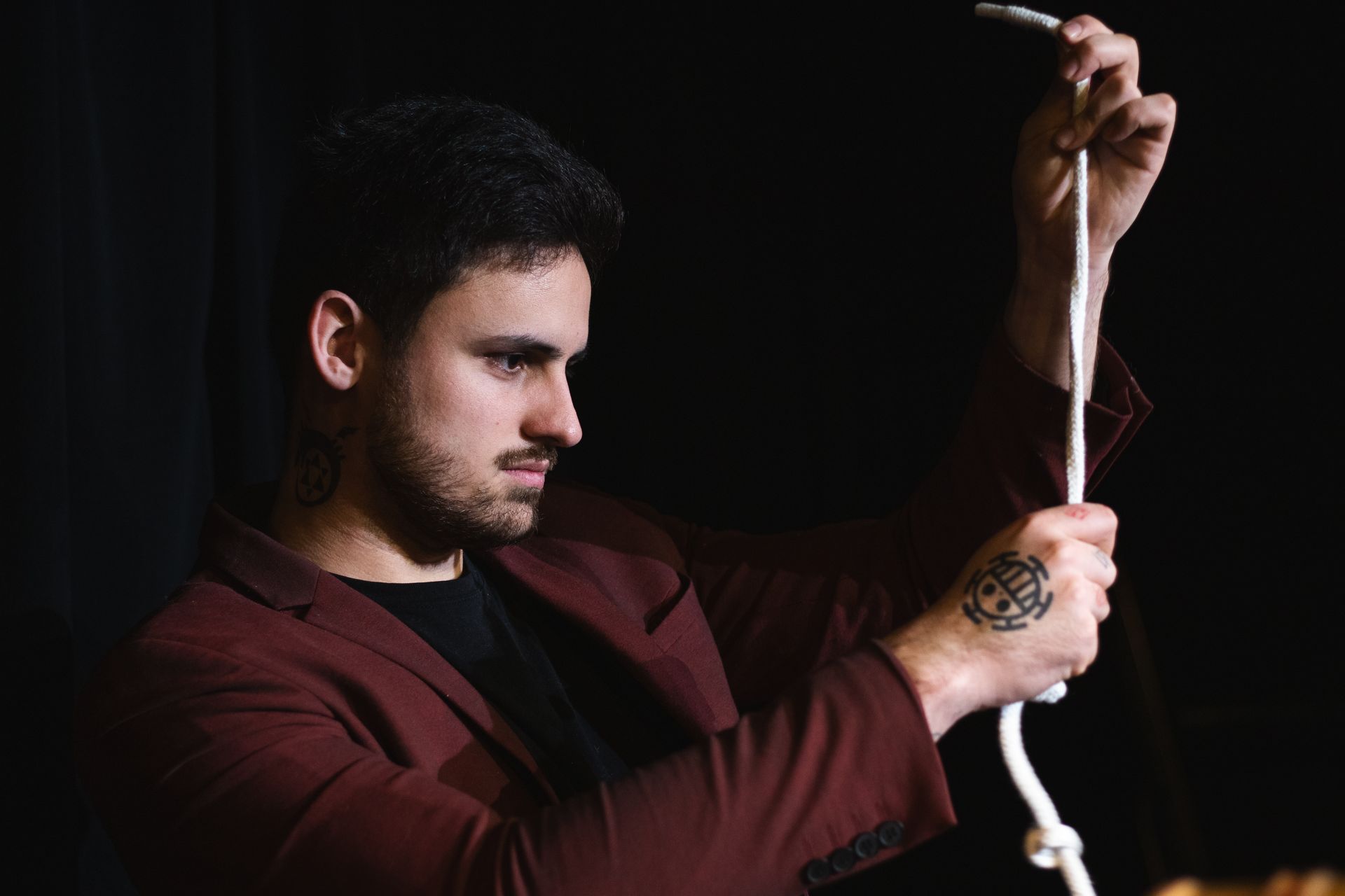 Crédit photo : Amélie Mignon Samuel Foussard Magicien disparaître noeuds